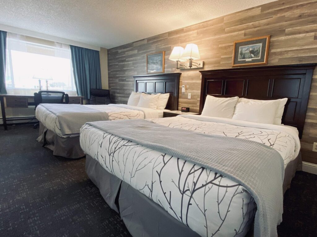 Two Queen Suite Beds