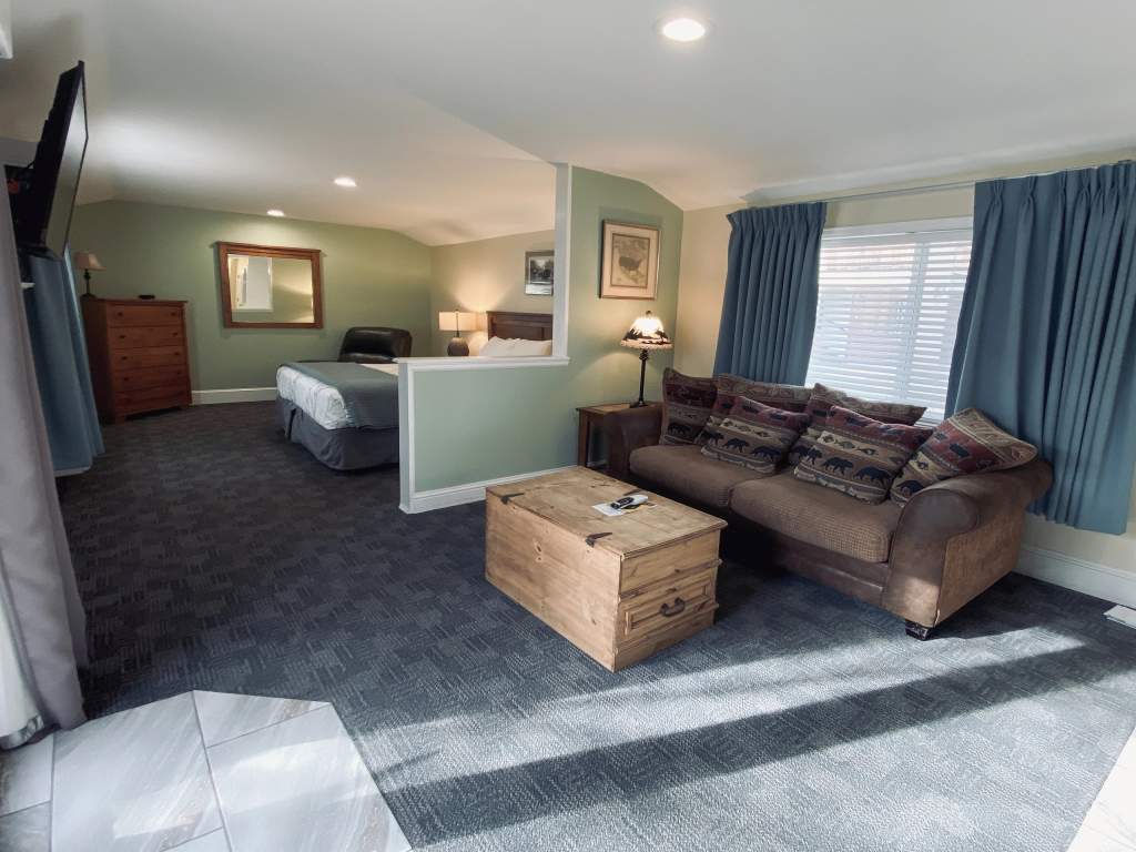 deluxe king cottage room